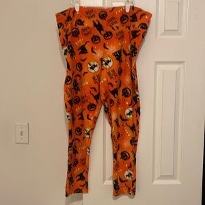 Orange Halloween print leggings